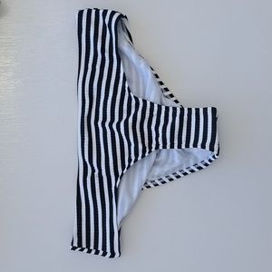 XL (12-14) and L (8-10) Xhilaration Black and White Stripe Women's Bikini Bottom
